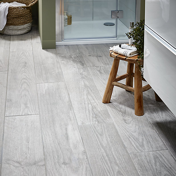 Cotage Wood Grey Matt Wood Effect Porcelain Wall & Floor Tile, Pack Of 4,  (L)1200Mm (W)200Mm | Diy At B&Q