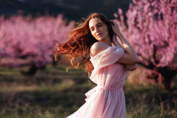 74,700+ Woman In Pink Dress Stock Photos, Pictures & Royalty-Free Images -  Istock | Girl In Pink Dress, Woman Holding Balloons, Rose Dress